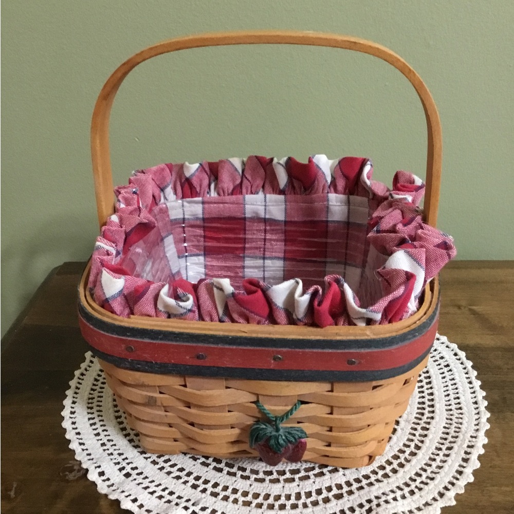 LONGABERGER “STRAWBERRY” BASKET SET 2001